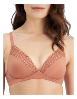 Flash Sale ❤️ Berlei Understate Wirefree Lace Bra In Rouge 🧨