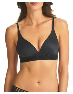 Promo ⌛ Fine Lines Supersoft Wirefree T-Shirt Bra In Black ✔️