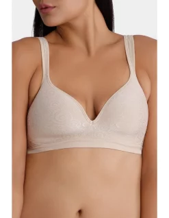 Deals 🧨 Playtex Comfort Revolution Swirl Wire-Free Bra Beige 🛒
