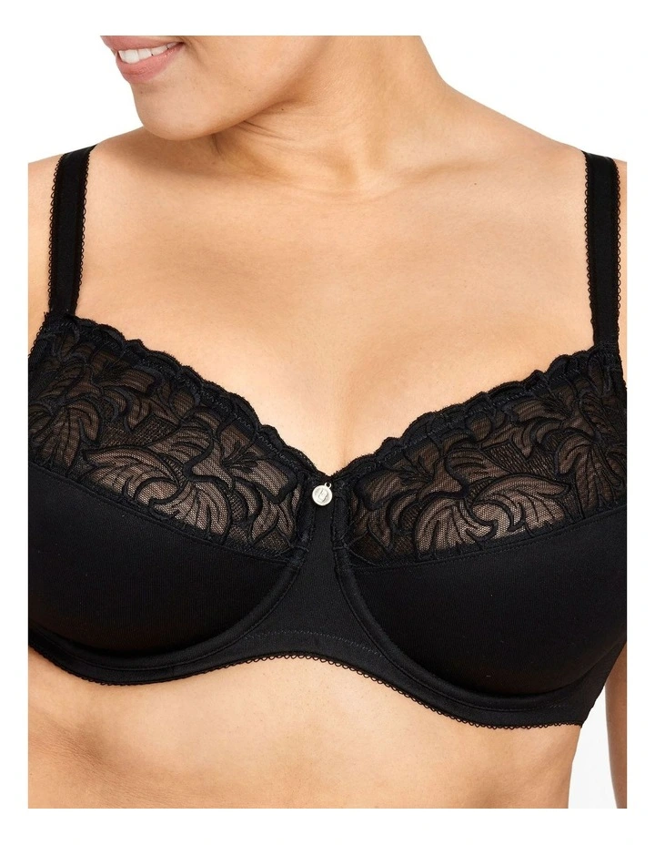Promo π Berlei Classics Embroidered Non-Contour Bra In Black π€© 3 Promo π Berlei Classics Embroidered Non-Contour Bra In Black π€©