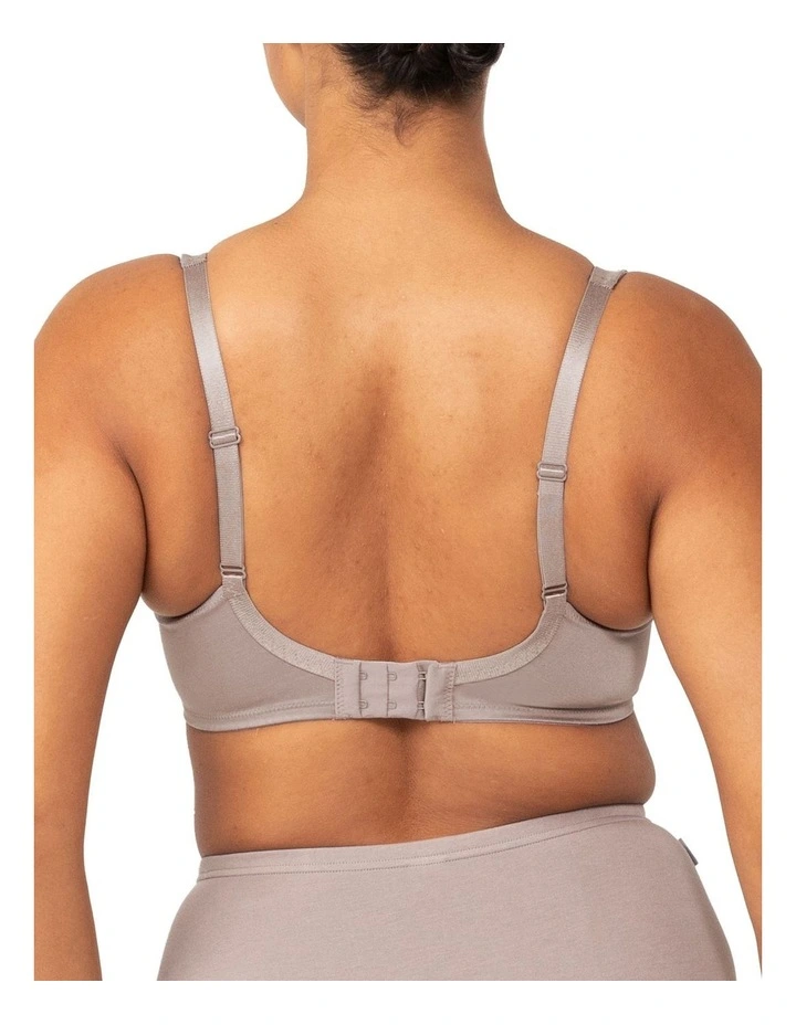 Brand new β¨ Triumph Lacy Minimiser Bra In Cappuccino π 4 Brand new β¨ Triumph Lacy Minimiser Bra In Cappuccino π - Image 2