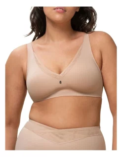 Brand new ✨ Triumph True Shape Sensation Wirefree Minimiser Bra In Nude ⭐